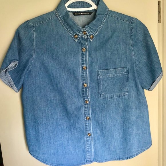 Brandy Melville Short Sleeve Button-Up Shirt - Picture 2 of 4